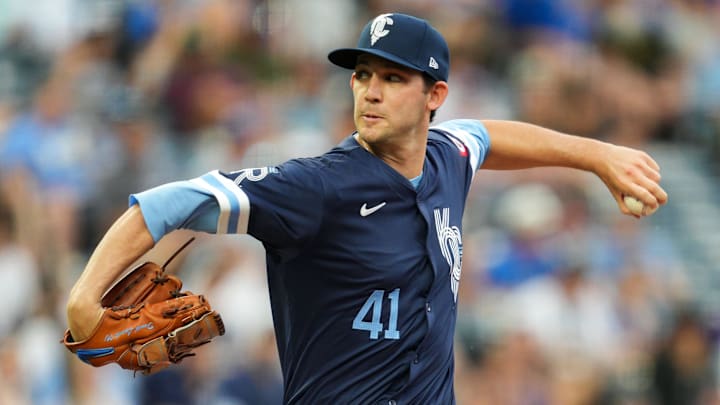 Jun 7, 2024; Kansas City, Missouri, USA; Kansas City Royals starting pitcher Daniel Lynch IV (41) pitches during the first inning against the Seattle Mariners at Kauffman Stadium. Mandatory Credit: Jay Biggerstaff-Imagn Images Jun 7, 2024; Kansas City, Missouri, USA; Kansas City Royals starting pitcher Daniel Lynch IV (41) pitches during the first inning against the Seattle Mariners at Kauffman Stadium. Mandatory Credit: Jay Biggerstaff-Imagn Images