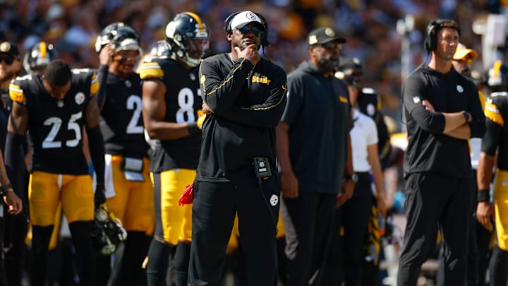 Los Angeles Chargers v Pittsburgh Steelers