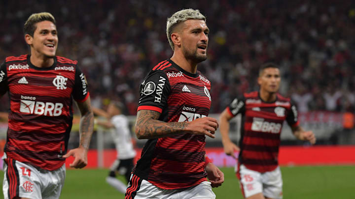 Decisivo em grandes confrontos, Arrascaeta chamou a responsabilidade nas principais decisões do Fla até aqui