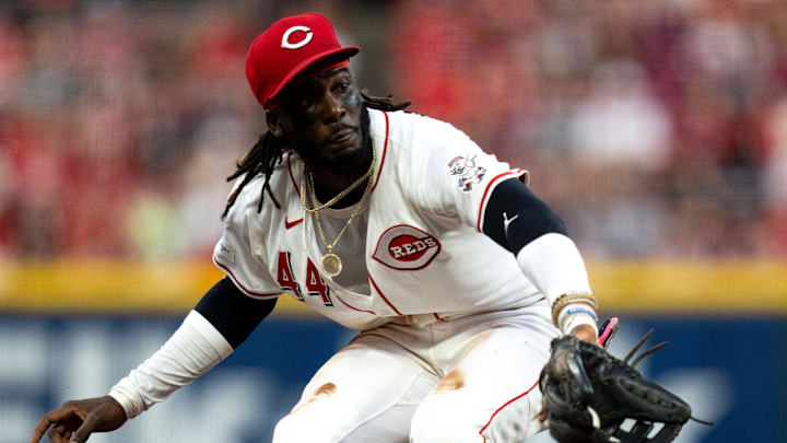Cincinnati Reds shortstop Elly De La Cruz (44) fields a ground ball hit by New York Yankees designated hitter Giancarlo Stanton (27) before throwing him out in the sixth inning at Great American Ball Park in Cincinnati on Wednesday, June 25, 2025.