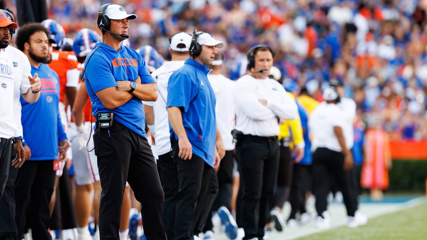 Florida football coach Jon Sumrall has similar view on his Gators as Alex Golesh has on Auburn