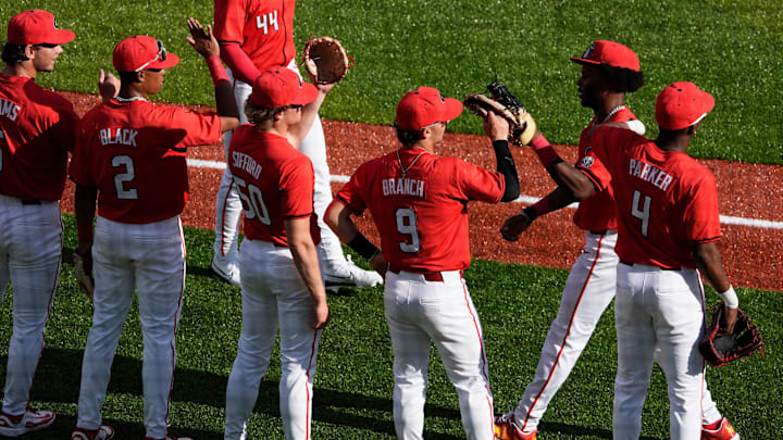 Georgia warms up before the start of a NCAA baseball game against Kentucky on March 14, 2025.