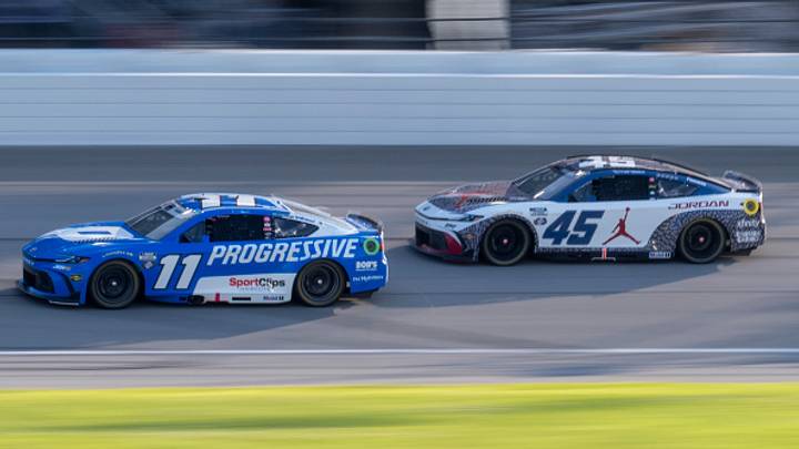 Denny Hamlin, Joe Gibbs Racing, Tyler Reddick, 23XI Racing, NASCAR Cup Series