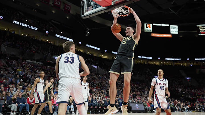 Purdue Boilermakers center Zach Edey (15)