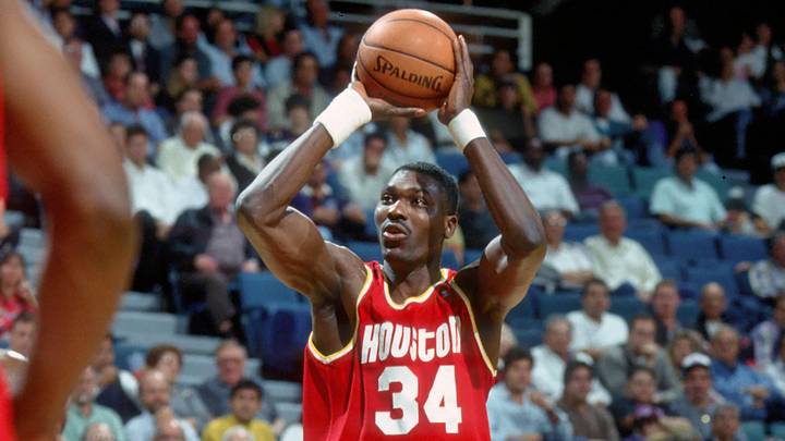 Unknown Date; Miami, FL, USA; FILE PHOTO; Houston Rockets center #34 HAKEEM OLAJUWON in action against the Miami Heat at the Miami Arena during the 1994-95 season. Mandatory Credit: Photo By Imagn Images (c) Copyright Imagn Images Unknown Date; Miami, FL, USA; FILE PHOTO; Houston Rockets center #34 HAKEEM OLAJUWON in action against the Miami Heat at the Miami Arena during the 1994-95 season. Mandatory Credit: Photo By Imagn Images (c) Copyright Imagn Images