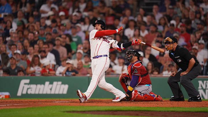 Aug 17, 2026; Boston, Massachusetts, USA; Boston Red Sox first baseman Willson Contreras (40) hits double to left field against the Arizona Diamondbacks in the third inning at Fenway Park. Mandatory Credit: David Butler II-Imagn Images Aug 17, 2026; Boston, Massachusetts, USA; Boston Red Sox first baseman Willson Contreras (40) hits double to left field against the Arizona Diamondbacks in the third inning at Fenway Park. Mandatory Credit: David Butler II-Imagn Images