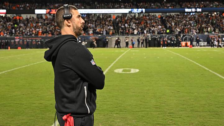 Philadelphia Eagles head coach Nick Sirianni has to figure out why his team's offense is struggling again. Philadelphia Eagles head coach Nick Sirianni has to figure out why his team's offense is struggling again.