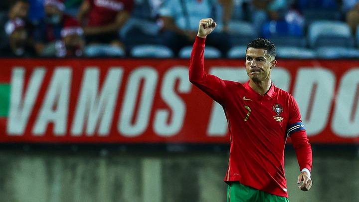 Cristiano Ronaldo prêt encore à étendre son record du nombre de buts avec le Portugal. Cristiano Ronaldo prêt encore à étendre son record du nombre de buts avec le Portugal.