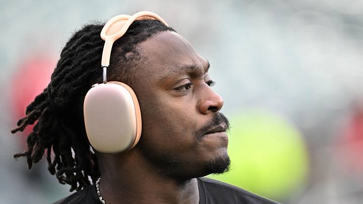 Philadelphia Eagles wide receiver A.J. Brown during warmups
