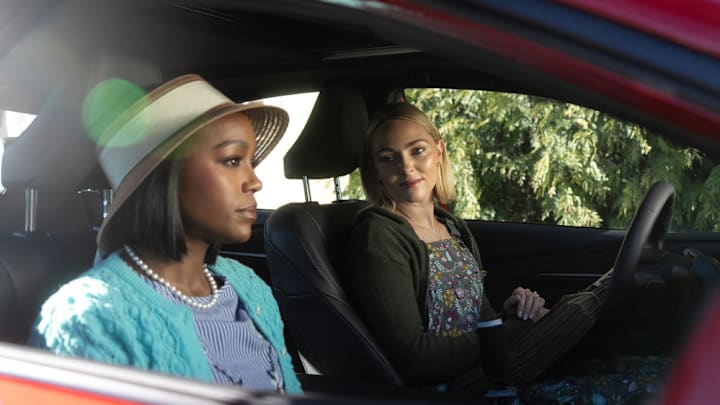 GROSSE POINTE GARDEN SOCIETY -- "Plant Parenthood" Episode 106 -- Pictured: (l-r) Aja Naomi King as Catherine, AnnaSophia Robb as Alice -- (Photo by: Tina Rowden/NBC)