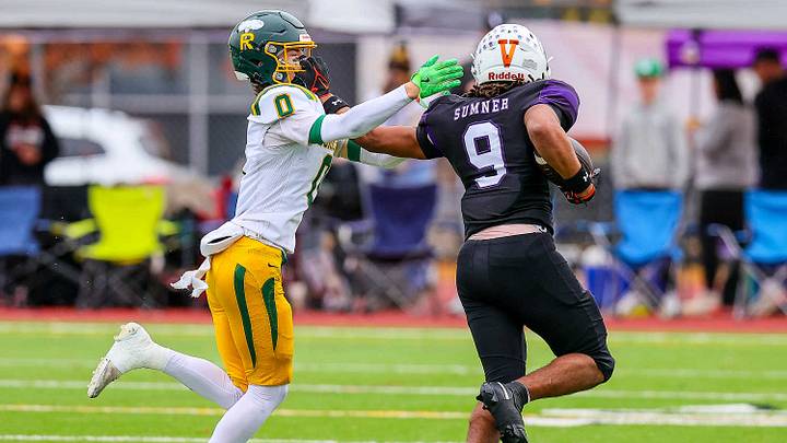 Richland vs Sumner from the First Round of the WIAA State 4A Playoffs on Nov. 15, 2025