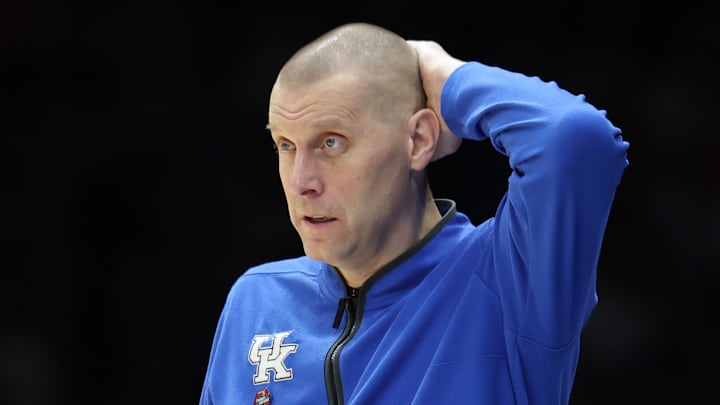 Kentucky v Tennessee