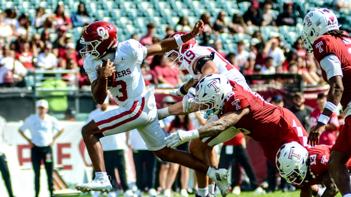 Oklahoma quarterback Michael Hawkins Jr. Oklahoma quarterback Michael Hawkins Jr.