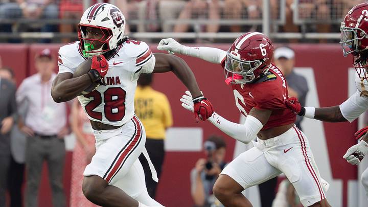 Sep 26, 2026; Tuscaloosa, AL, USA; South Carolina running back Matt Fuller (28) outruns Alabama defensive back Red Morgan (6) for a long gain during the first quarter at Saban Field at Bryant Denny Stadium. Mandatory Credit: Gary Cosby Jr.-Tuscaloosa News Sep 26, 2026; Tuscaloosa, AL, USA; South Carolina running back Matt Fuller (28) outruns Alabama defensive back Red Morgan (6) for a long gain during the first quarter at Saban Field at Bryant Denny Stadium. Mandatory Credit: Gary Cosby Jr.-Tuscaloosa News