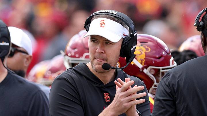 Nov 18, 2023; Los Angeles, California, USA; USC Trojans head coach Lincoln Riley during the first quarter at United Airlines Field at Los Angeles Memorial Coliseum Nov 18, 2023; Los Angeles, California, USA; USC Trojans head coach Lincoln Riley during the first quarter at United Airlines Field at Los Angeles Memorial Coliseum