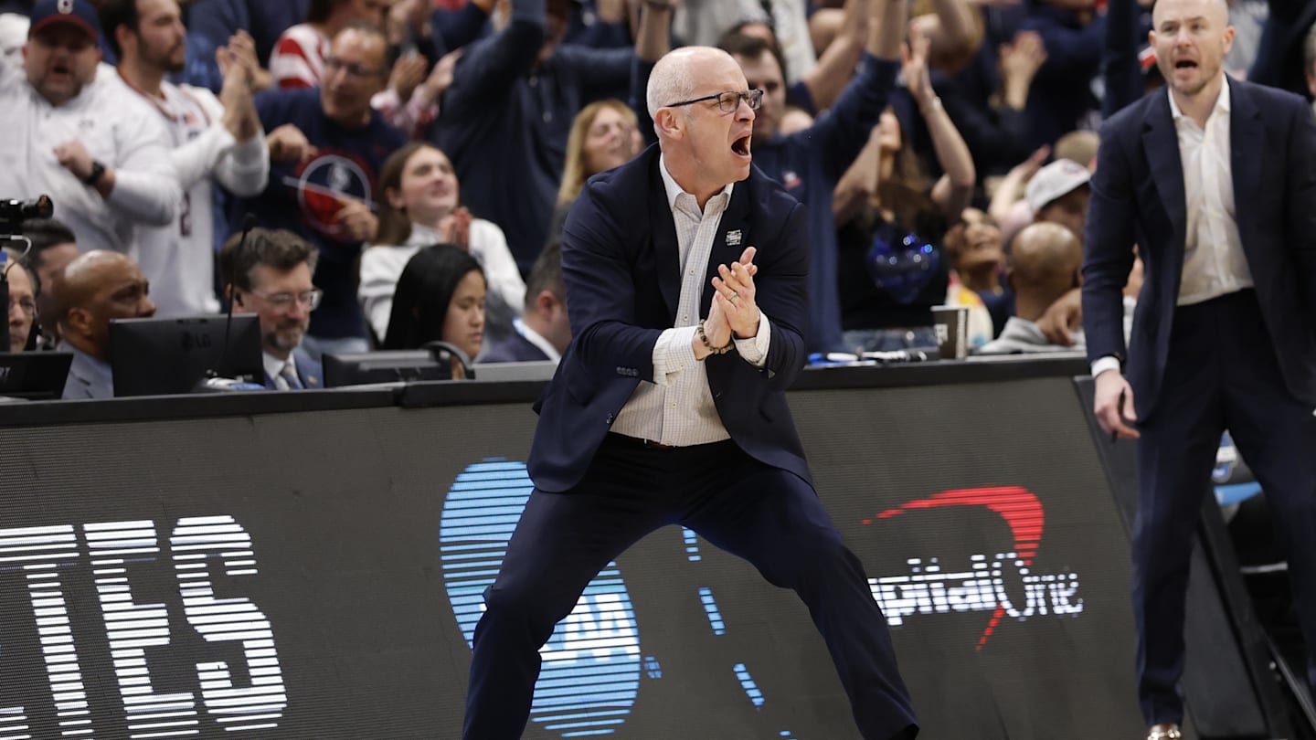 Dan Hurley's Intensity, Preparation was Catalyst in UConn's Comeback Against Duke