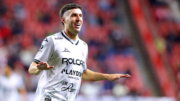 El mediocampista argentino José Paradela vuelve a sonar para dejar a Necaxa en el mercado de fichajes