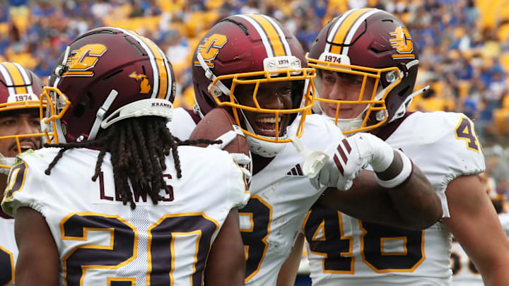 A notable wide receiver name will come available in the college football transfer portal in 2026.