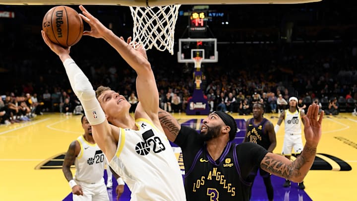 Utah Jazz v Los Angeles Lakers