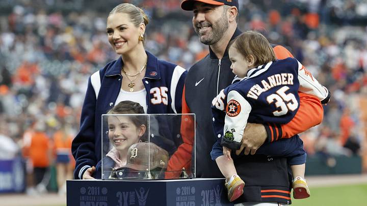 Sep 25, 2026; Detroit, Michigan, USA; Detroit Tigers pitcher Justin Verlander (35) and Kate Upton pose for a photo during the Career Celebration Ceremony before the game against the Pittsburgh Pirates at Comerica Park. Sep 25, 2026; Detroit, Michigan, USA; Detroit Tigers pitcher Justin Verlander (35) and Kate Upton pose for a photo during the Career Celebration Ceremony before the game against the Pittsburgh Pirates at Comerica Park.