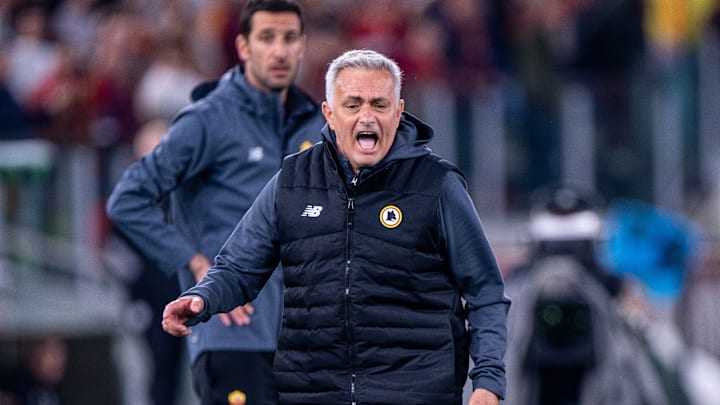Mourinho clasificó a la final de la Conference League