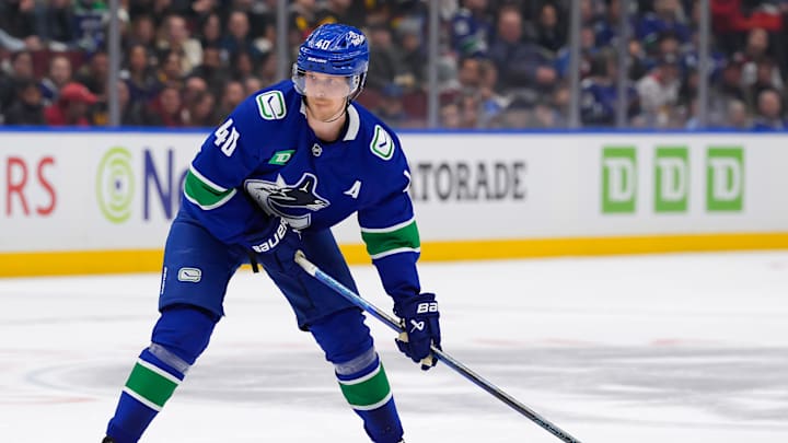 Colorado Avalanche v Vancouver Canucks