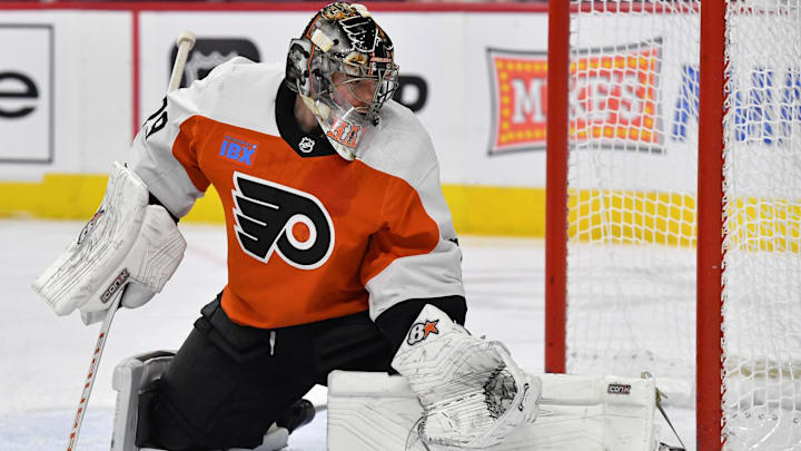 Jan 8, 2024; Philadelphia, Pennsylvania, USA; Philadelphia Flyers goaltender Carter Hart (79) against the Pittsburgh Penguins at Wells Fargo Center. Mandatory Credit: Eric Hartline-Imagn Images