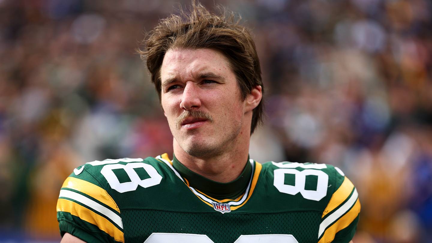 Packers' Jonnu Smith signing says more about Luke Musgrave's injury than Tucker Kraft