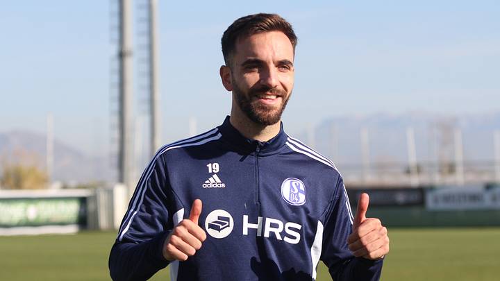 Kenan Karaman mit Schalke im Trainingslager 