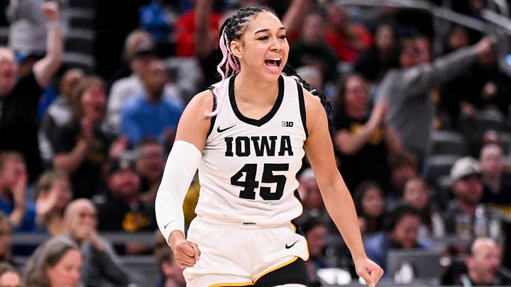 Mar 7, 2026; Indianapolis, IN, USA; Iowa Hawkeyes forward Hannah Stuelke (45) celebrates after a play against the Michigan Wolverines during the second half at Gainbridge Fieldhouse. Mandatory Credit: Robert Goddin-Imagn Images