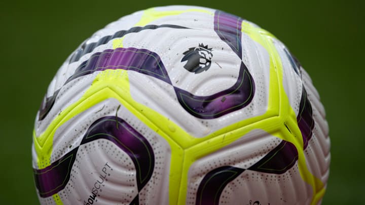 The Premier League has delayed the inclusion of semi-automated offsides technology until the winter.