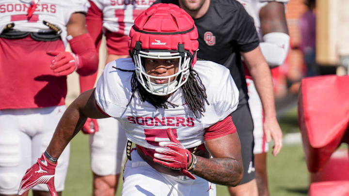 Oklahoma State transfer Kendal Daniels will debut for the Sooners on Saturday.