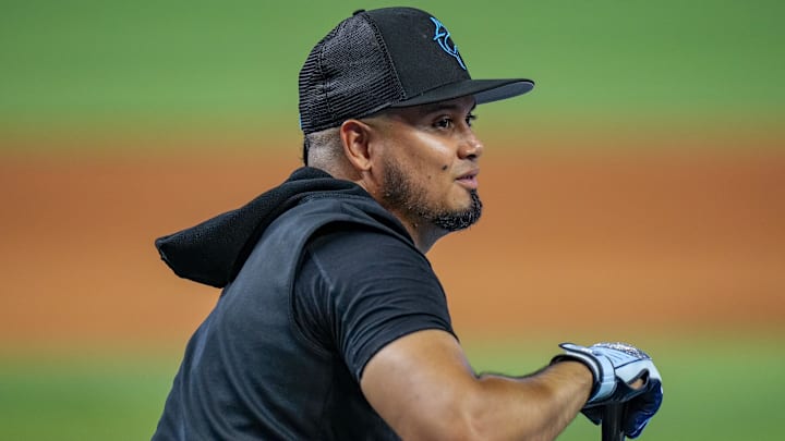 Luis Arráez lidera MLB en promedio al bate con .354