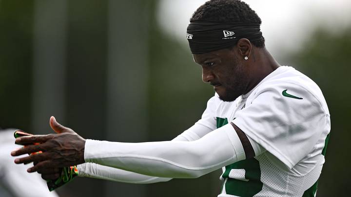 Jul 29, 2026; Florham Park, NJ, USA; New York Jets cornerback Nahshon Wright (26) warms up during training camp at Atlantic Health Jets Training Center. Mandatory Credit: John Jones-Imagn Images Jul 29, 2026; Florham Park, NJ, USA; New York Jets cornerback Nahshon Wright (26) warms up during training camp at Atlantic Health Jets Training Center. Mandatory Credit: John Jones-Imagn Images