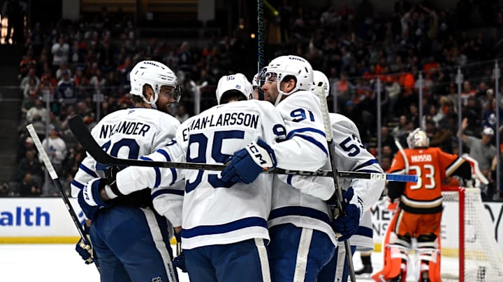 Mar 30, 2026; Anaheim, California, USA; Toronto Maple Leafs celebrate after a goal scored by center John Tavares (91) during the first period at Honda Center. Mandatory Credit: Griffin Hooper-Imagn Images Mar 30, 2026; Anaheim, California, USA; Toronto Maple Leafs celebrate after a goal scored by center John Tavares (91) during the first period at Honda Center. Mandatory Credit: Griffin Hooper-Imagn Images