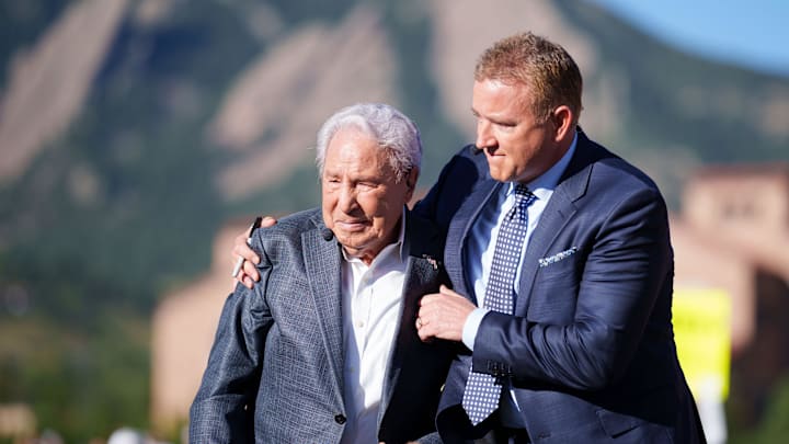 ESPN College GameDay locks in their final picks for the biggest games on the Week 5 college football schedule today.