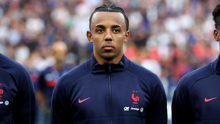 Jules Koundé avec l'Equipe de France