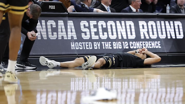 Mar 21, 2026; Oklahoma City, OK, USA; Vanderbilt Commodores guard Tyler Tanner (3) reacts after missing a three-point basket in the final seconds of the second half against the Nebraska Cornhuskers in a second round game of the men's 2026 NCAA Tournament at Paycom Center. Mandatory Credit: Alonzo Adams-Imagn Images Mar 21, 2026; Oklahoma City, OK, USA; Vanderbilt Commodores guard Tyler Tanner (3) reacts after missing a three-point basket in the final seconds of the second half against the Nebraska Cornhuskers in a second round game of the men's 2026 NCAA Tournament at Paycom Center. Mandatory Credit: Alonzo Adams-Imagn Images
