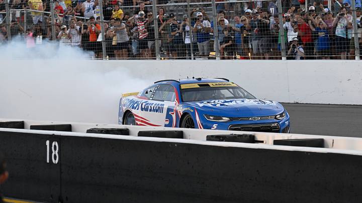Sep 13, 2026; Madison, Illinois, USA; Hendrick Motorsports driver Kyle Larson (5) celebrates after winning the Enjoy Illinois 300 at World Wide Technology Raceway. Joe Puetz-Imagn Images Sep 13, 2026; Madison, Illinois, USA; Hendrick Motorsports driver Kyle Larson (5) celebrates after winning the Enjoy Illinois 300 at World Wide Technology Raceway. Joe Puetz-Imagn Images