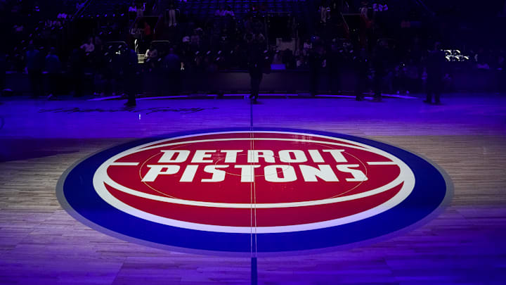 Cleveland Cavaliers v Detroit Pistons