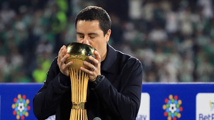 Efraín Juárez es un serio candidato para dirigir a Cruz Azul