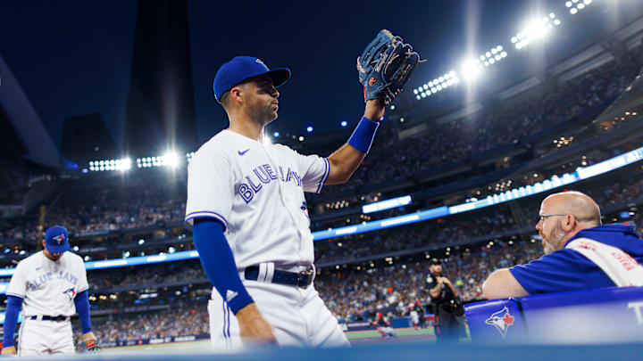 Whit Merrifield tiene ocho campañas en la MLB