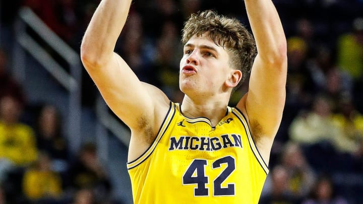 Michigan forward Will Tschetter (42) makes a jump shot against Nebraska during the first half at Michigan forward Will Tschetter (42) makes a jump shot against Nebraska during the first half at