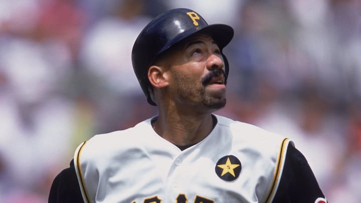 Derek Bell rounds the bases as a member of the Pittsburgh Pirates.