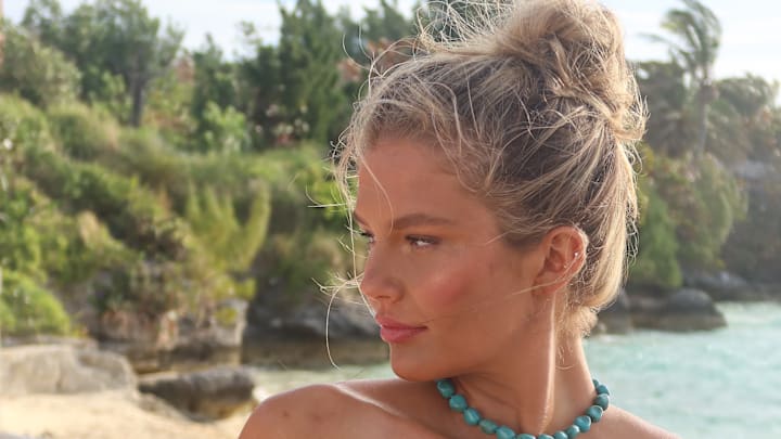 Ellie Thumann in Bermuda