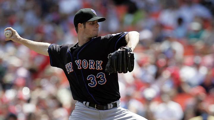 April 29, 2007; Washington, DC, USA; New York Mets pitcher (33) John Maine pitches against the Washington Nationals in the first inning at RFK stadium in Washington, DC.  The New York Mets defeated the Washington Nationals 1-0.  Mandatory Credit: James Lang-USA TODAY Sports Copyright © James Lang