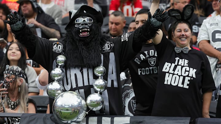 Kansas City Chiefs v Las Vegas Raiders
