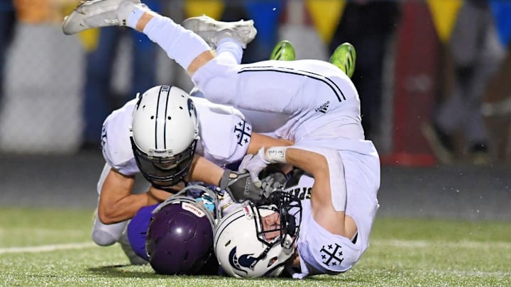 Marist takes over the top spot this week in a topsy-turvy Class 4A in the High School on SI Oregon computer rankings.