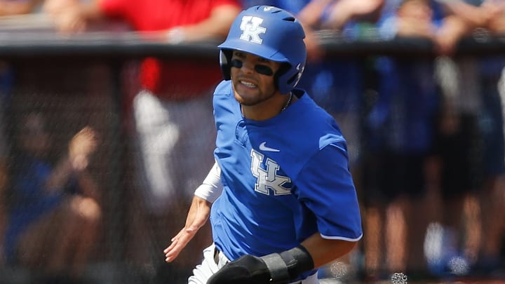2017 NCAA Division I Men's Baseball Super Regional: Kentucky v Louisville
