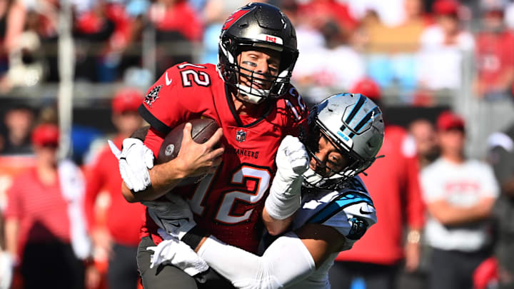  Tampa Bay Buccaneers quarterback Tom Brady (12) 